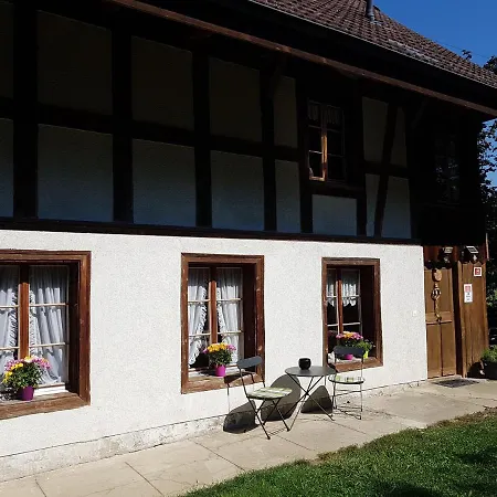 Vintage House Rosy Fur Maximal 10 Personen Zur Eigennutzung Apartment Leuzigen